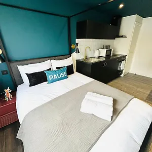 31 Studio, Ideal For Tourists Locations Pensión Londres